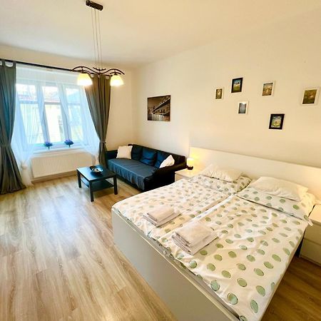 Central Accommodation Angel Praha Bagian luar foto