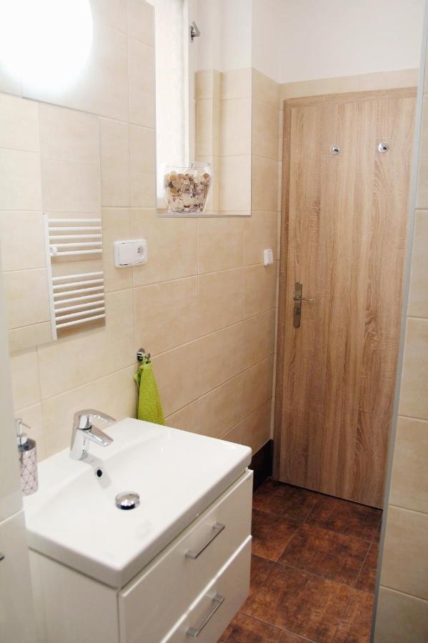 Central Accommodation Angel Praha Bagian luar foto